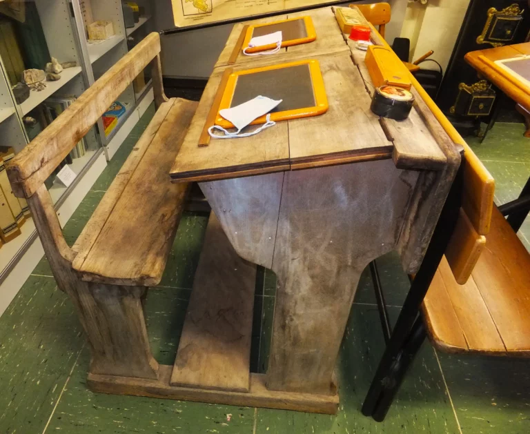 Älteste Bank von ca. 1880