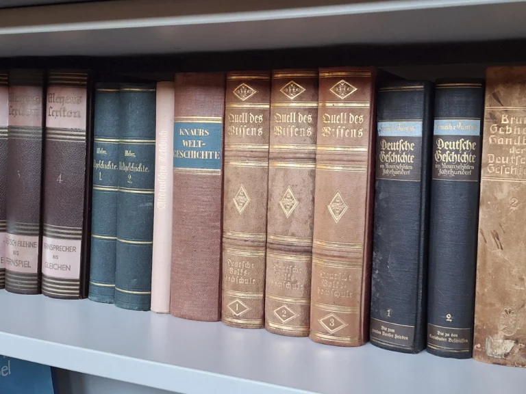 Aus einer Lehrerbücherei von 1938